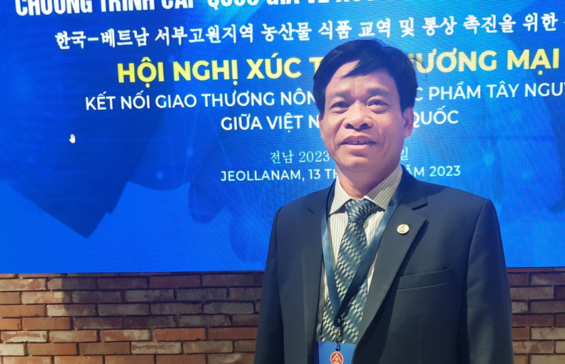 LUU VAN KHOI(류반코이) 다락성 산업통상국장 - 개회선언과 축사