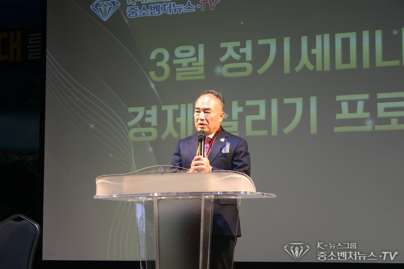 이번 워크숍을 주최한 구일암 발행인 환영사