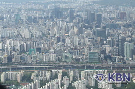 서울 강남권 아파트 단지의 모습