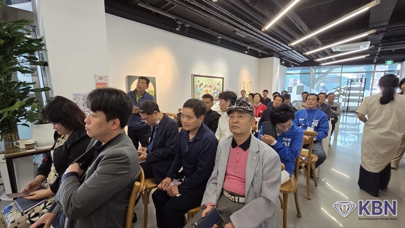 충사모 회원들