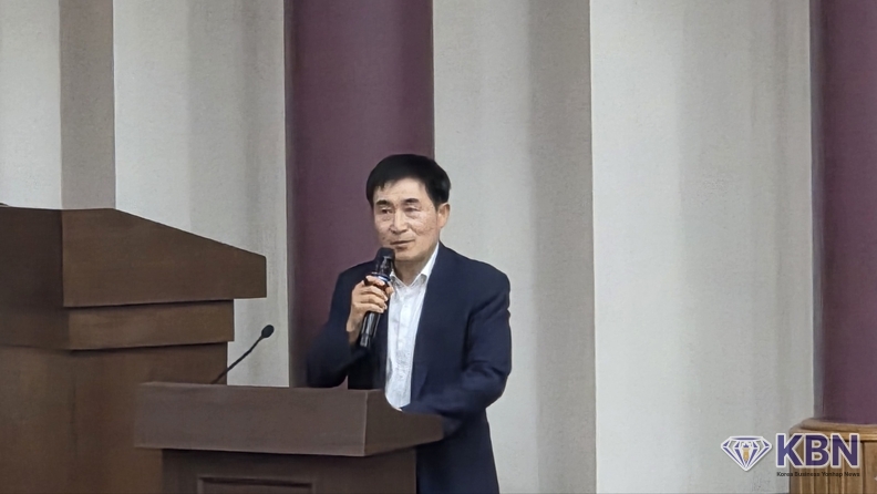사회자 고영진 중앙위원