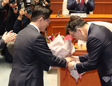 김문수 "강제단일화 안돼" 권영세 "대단히 실망"…의총서 충돌
