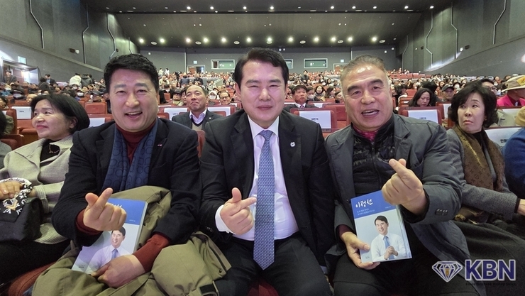 이정선 광주광역시 교육감 “단 한 명의 아이도 포기하지 않겠습니다. 3.0”출판기념회 성료