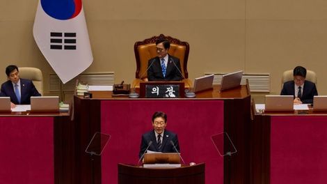 이재명 대통령 "이번 추경은 위기의 파도로부터 국민의 삶 지켜줄 방파제"
