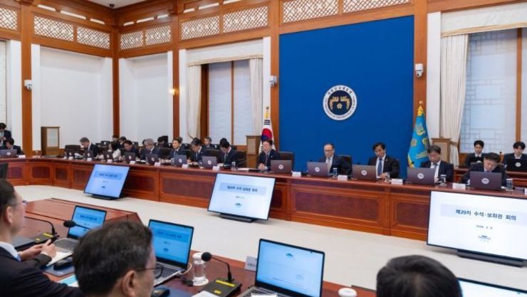 이재명 대통령 "호르무즈 해협 우리 선박·선원 안전 귀환에 역량 총동원"