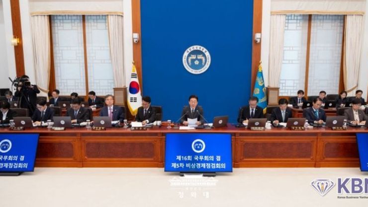 이재명 대통령 "고유가 상수로 비상대응 확고히…추경 민생 투입 시급"