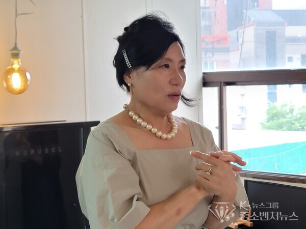 유봉순 작가 유봉순 작가